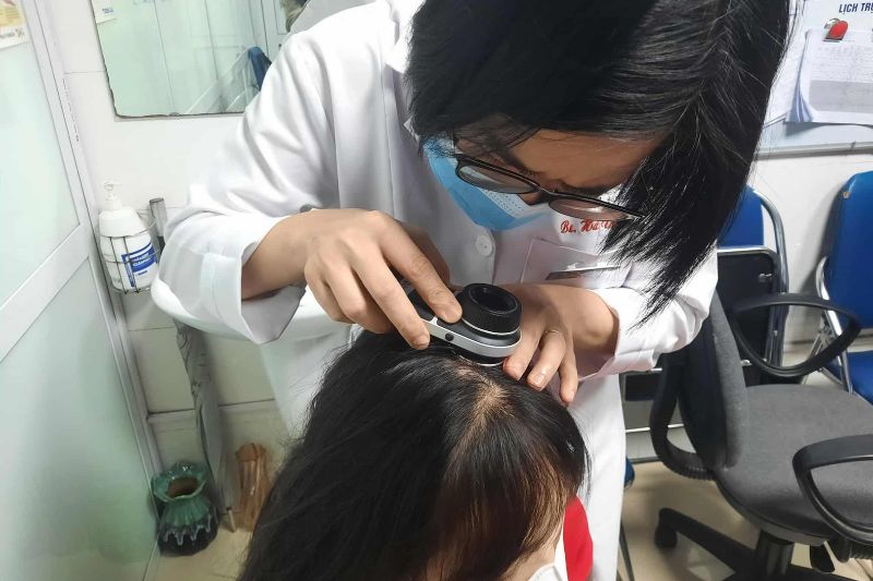 rụng tóc bệnh lí 